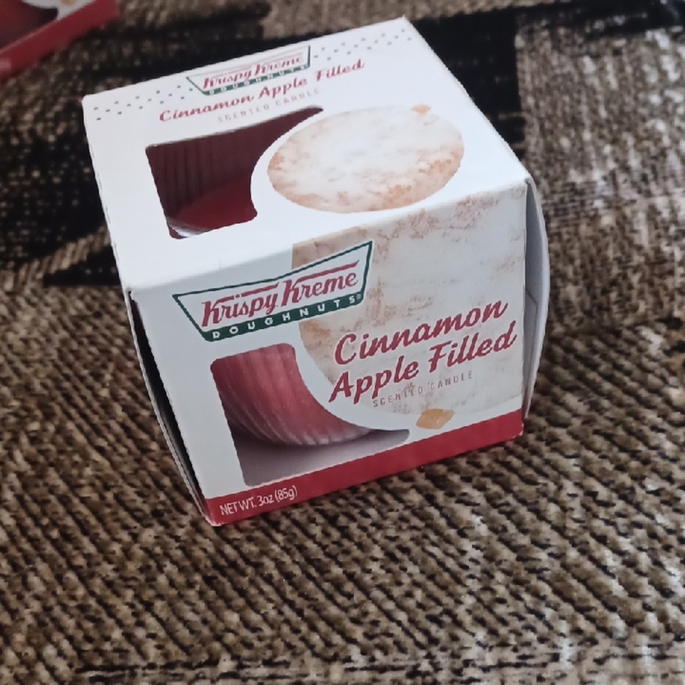 4/$40 New "Krispy Kreme Cinnamon Apple Filled" Scented Candle - 3 oz./85g